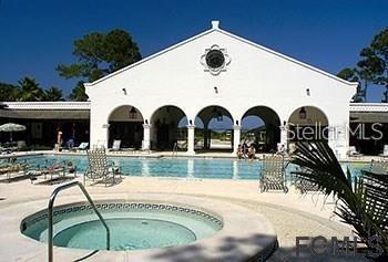 7 Shinnecock Court, FL