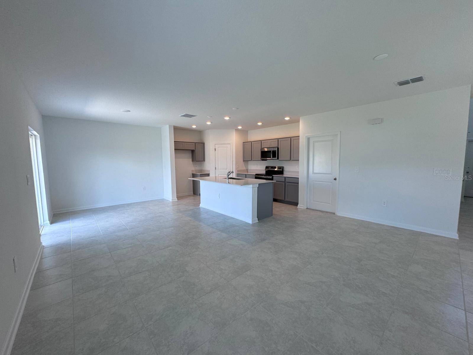 1033 Waterfall Boulevard, FL