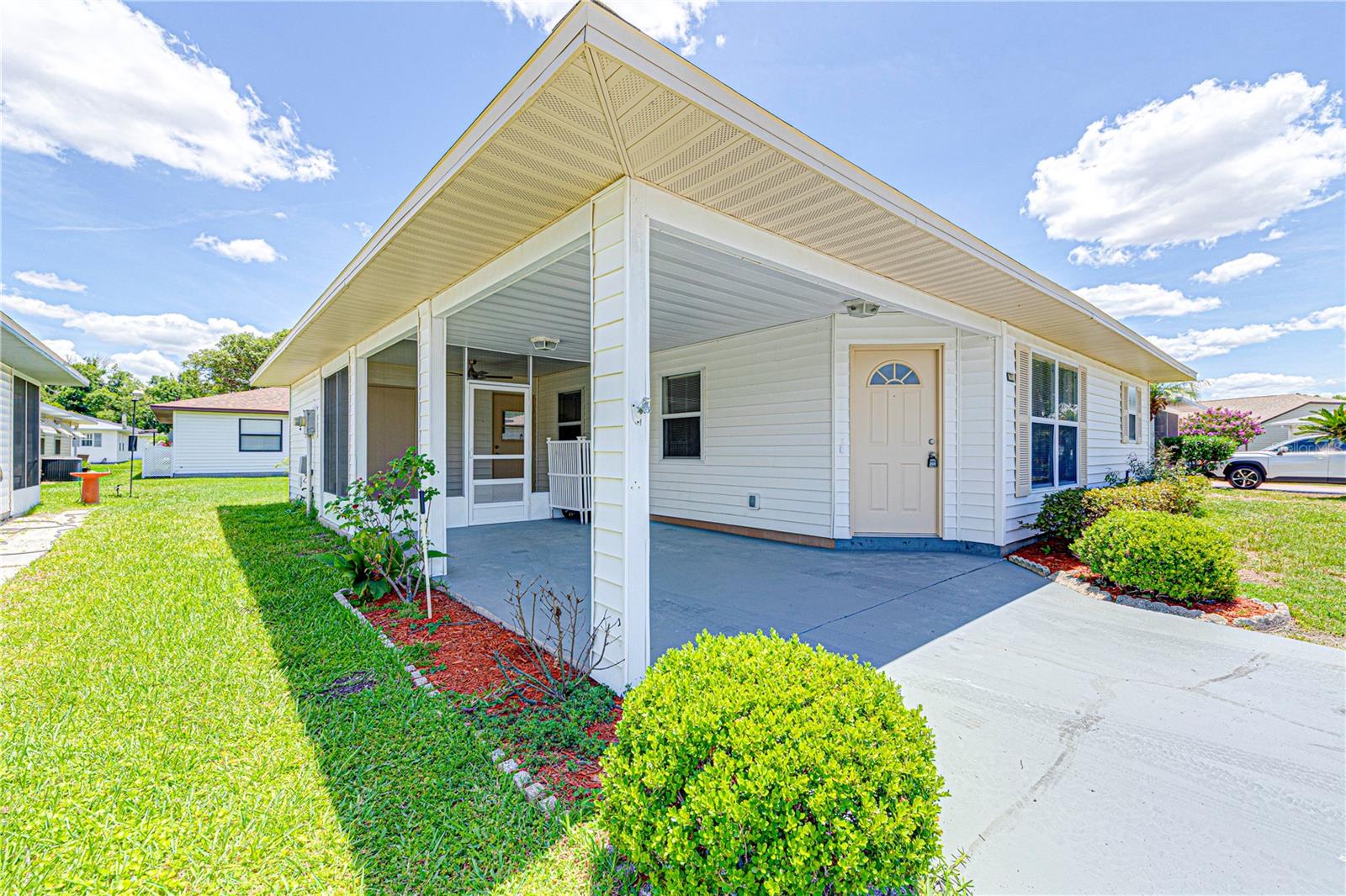 1618 Colonnades Circle, FL