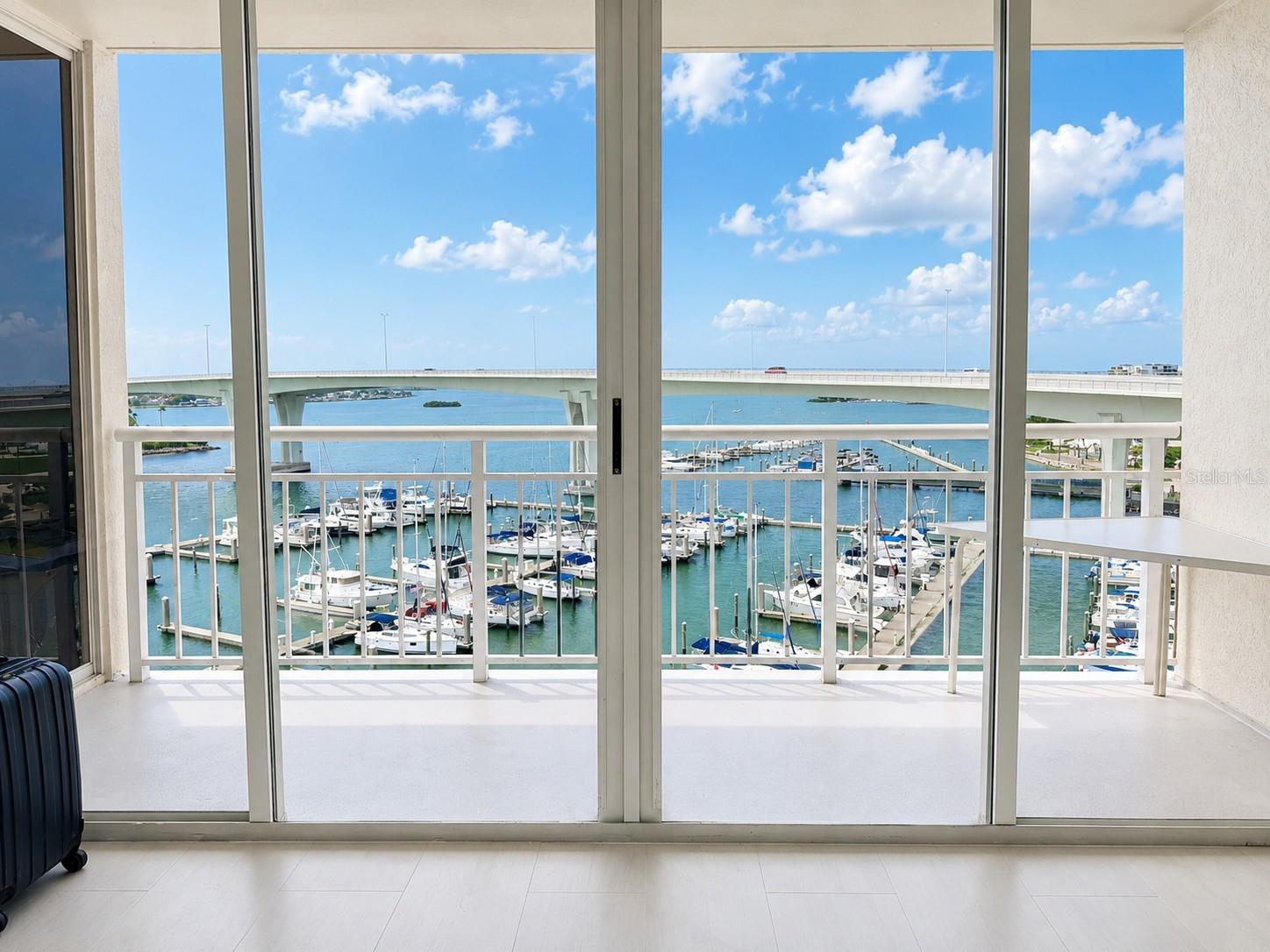 100 Pierce Street, FL