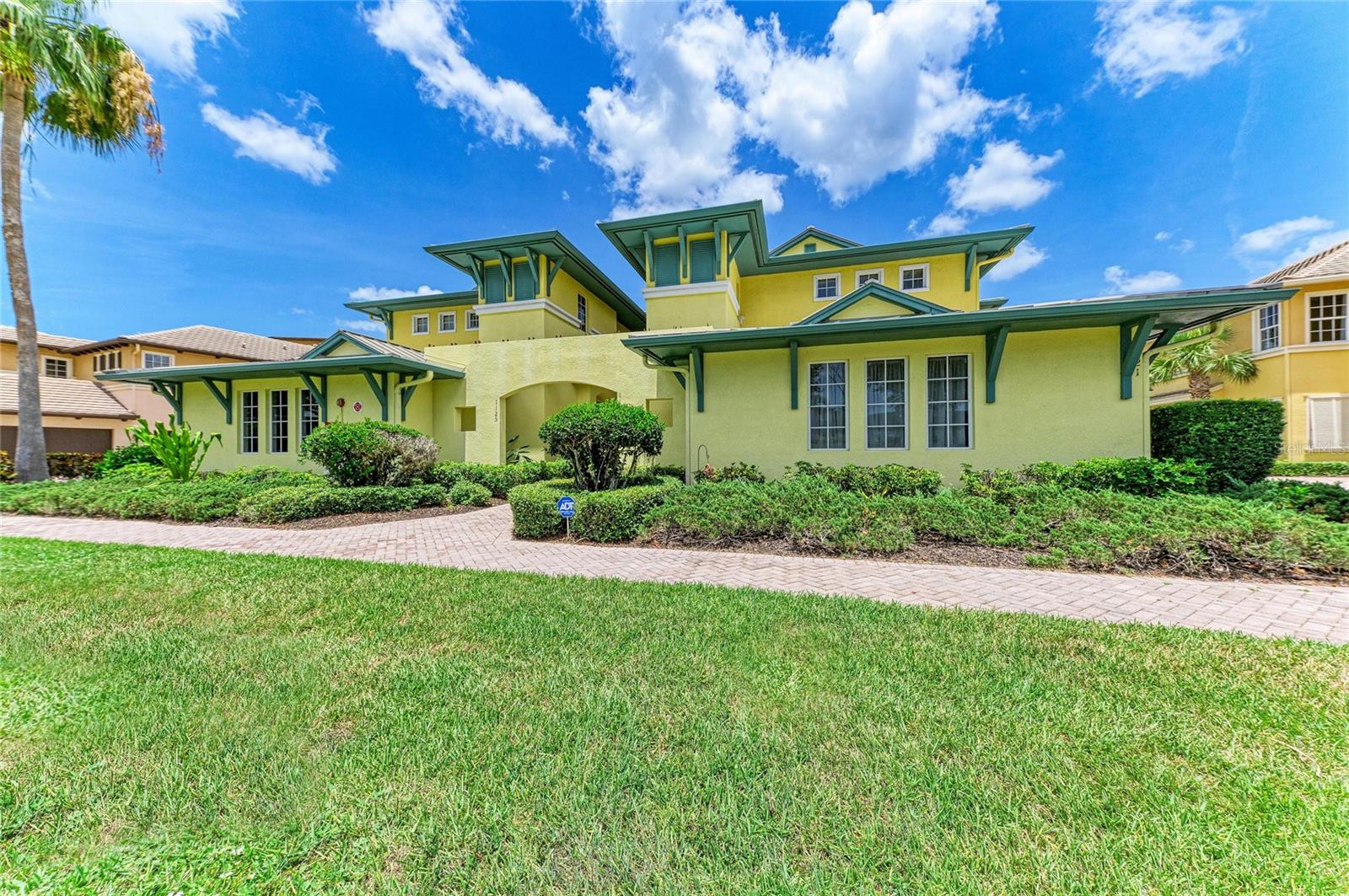 1121 Riverscape Street, FL