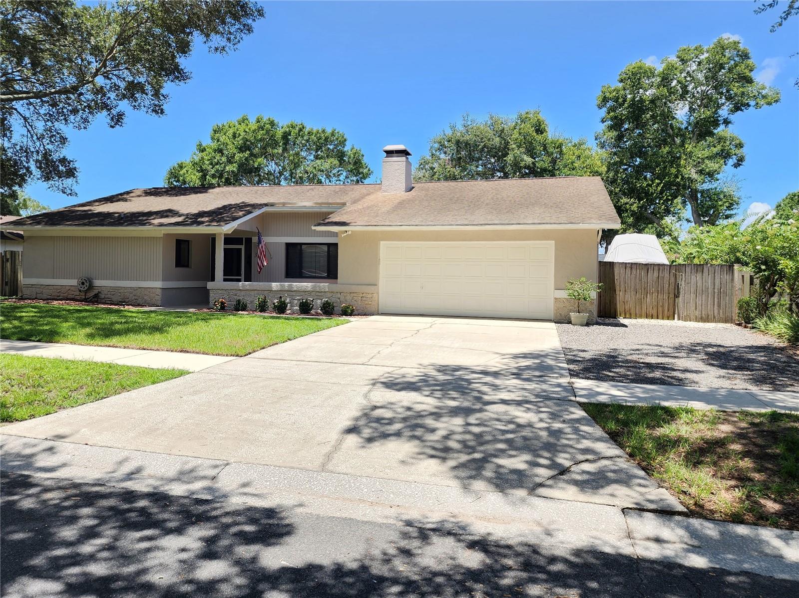 3104 Clovewood Place, FL