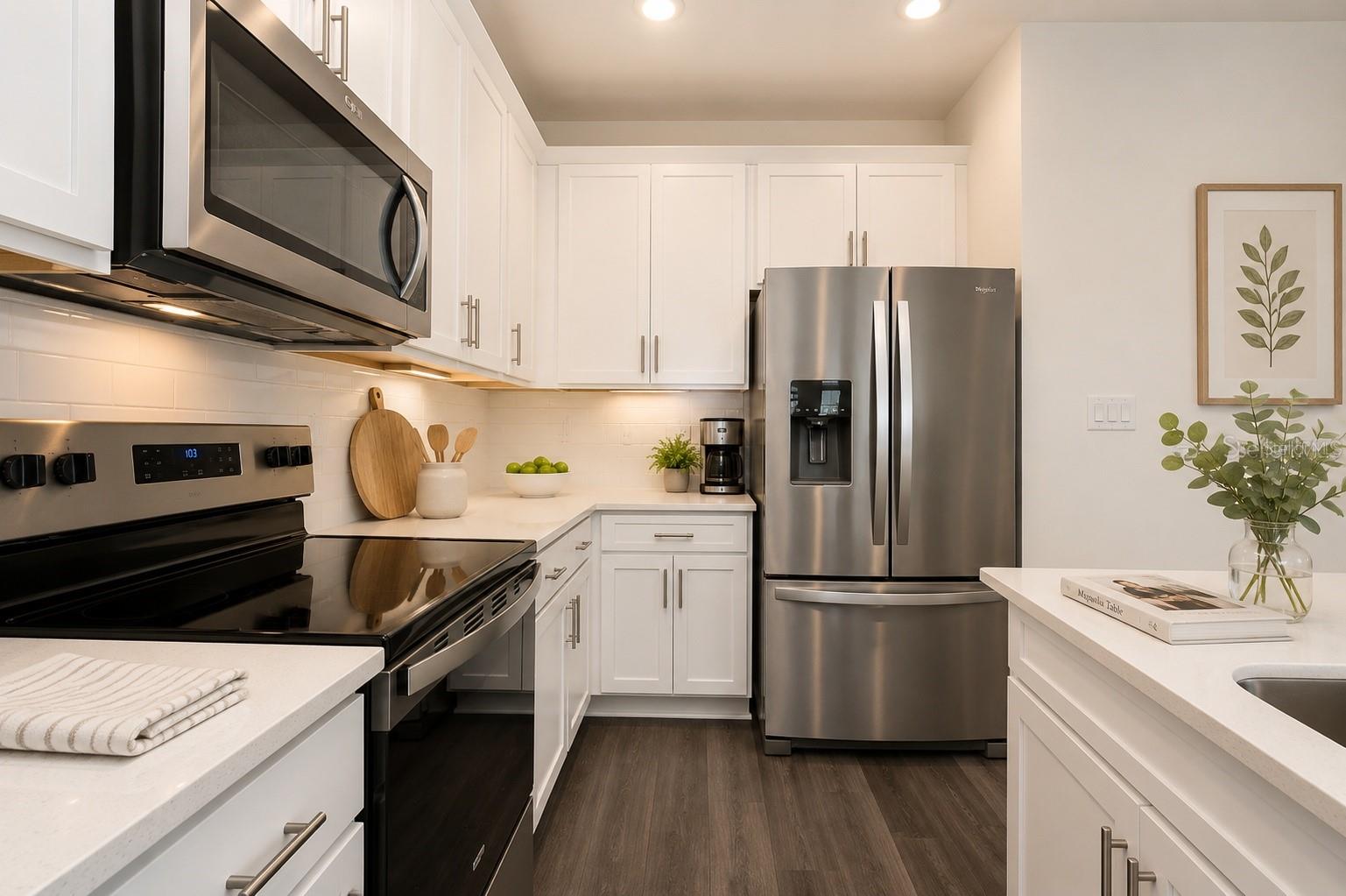 719 Southern Edge Way, FL