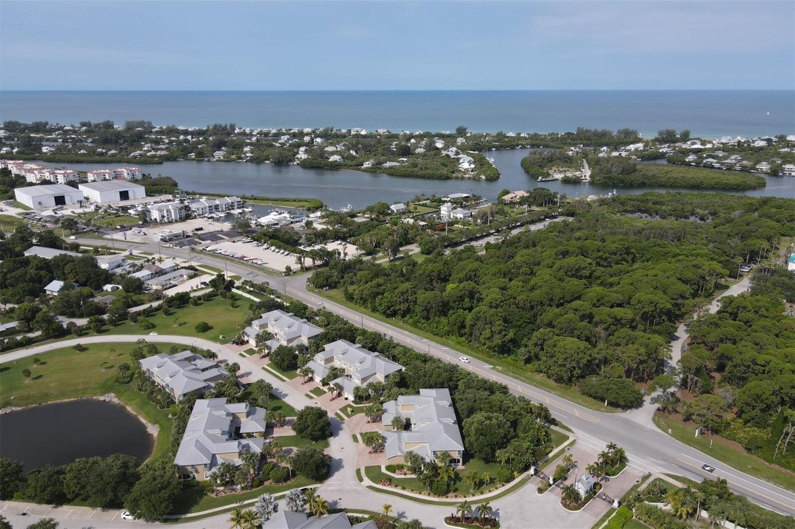 10600 Lemon Creek Loop, FL