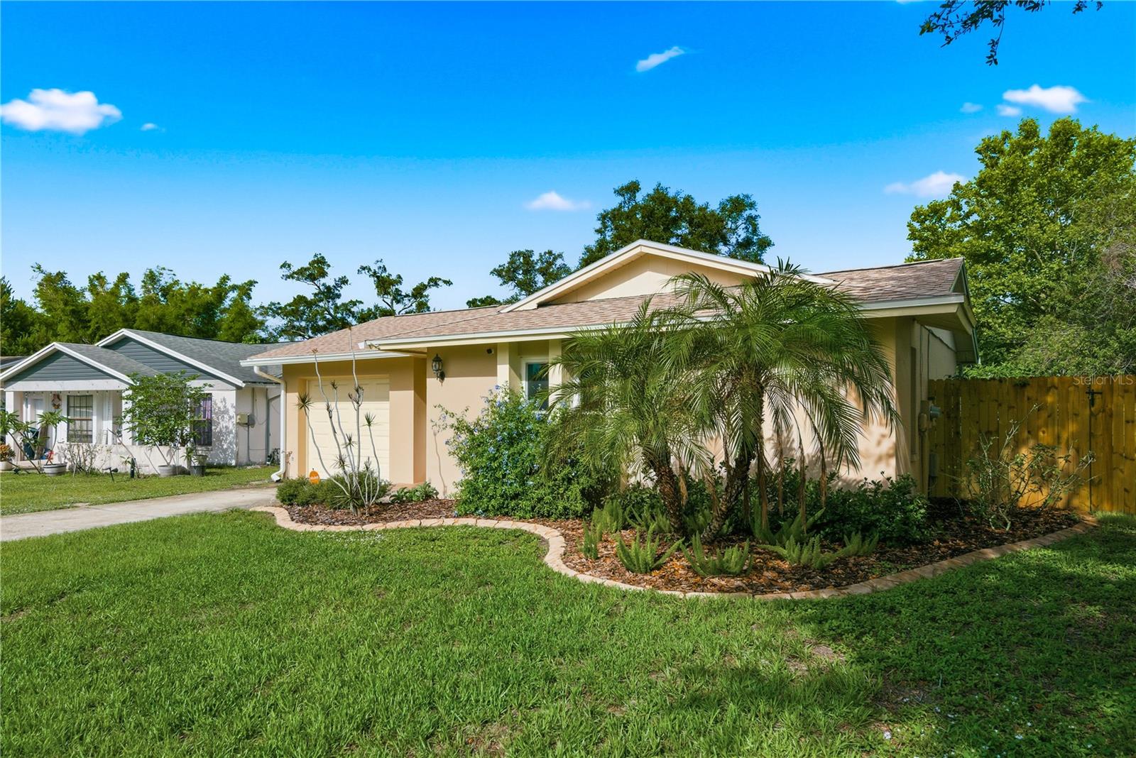 2914 Cypress Green Drive, FL