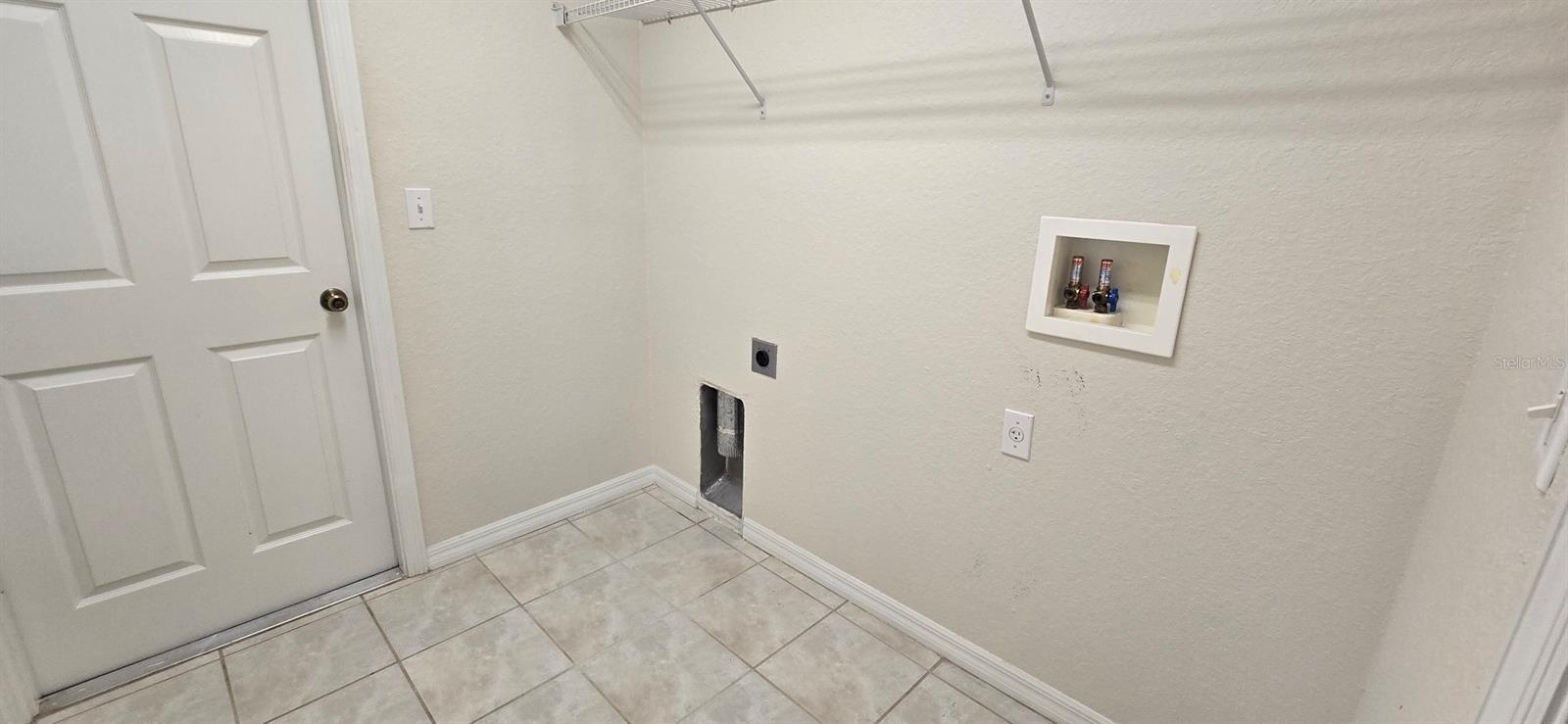 113 Teak Road, FL