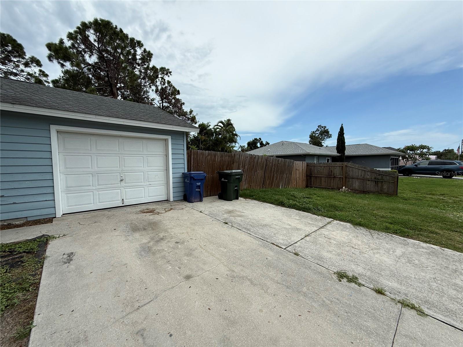 855 Jamaica Road, FL