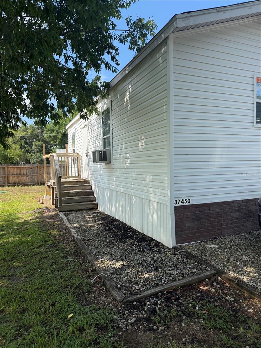 37412 Carringer Road, FL