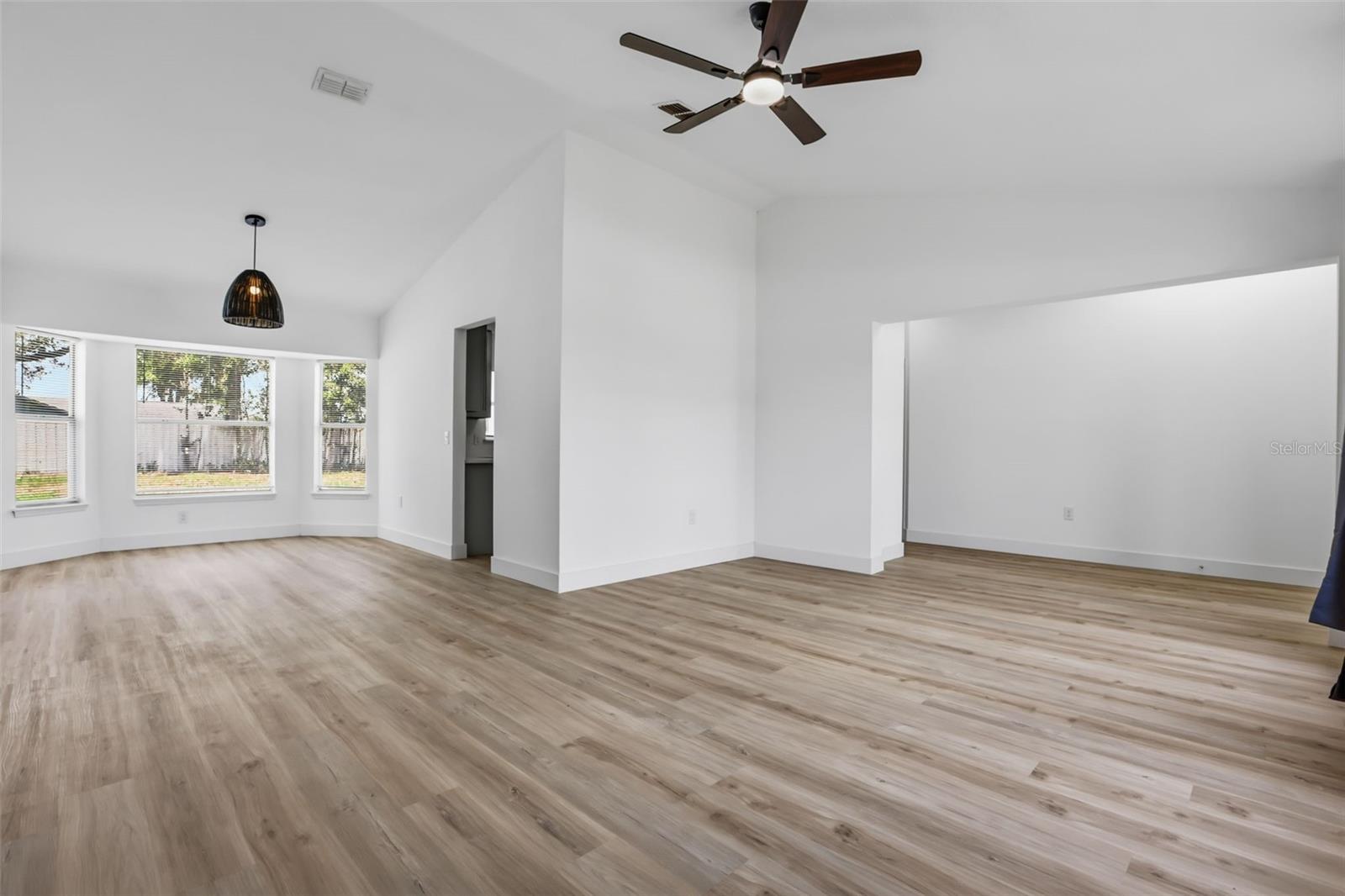 2280 Dumas Drive, FL