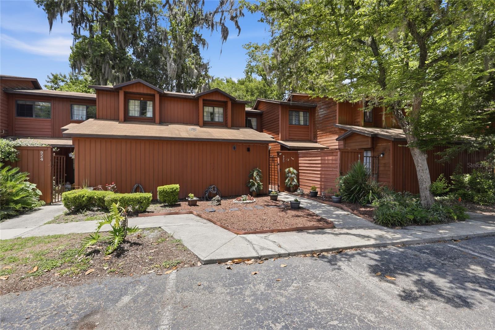 920 55th Terrace, FL
