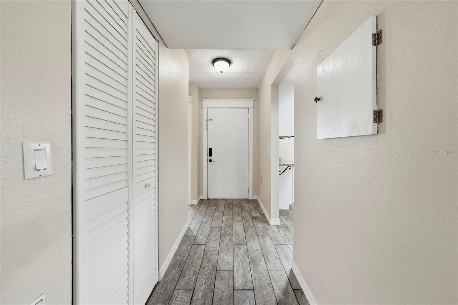 3821 Oak Drive, FL