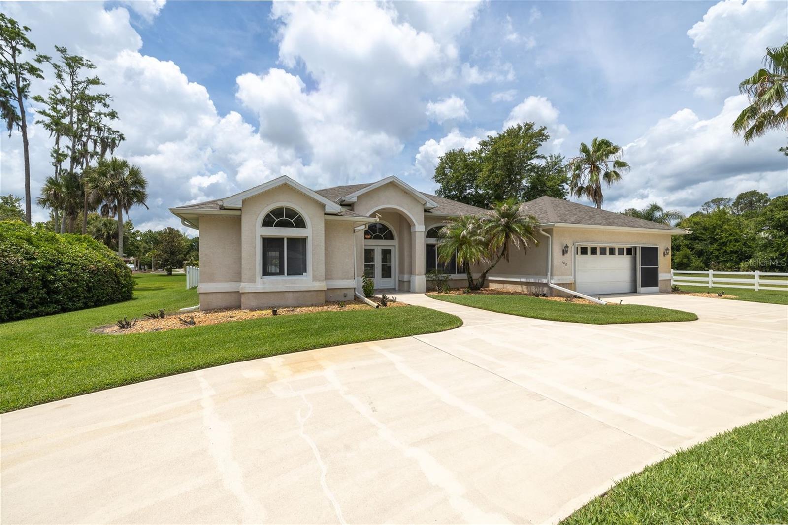 100 Paradise Valley Court, FL