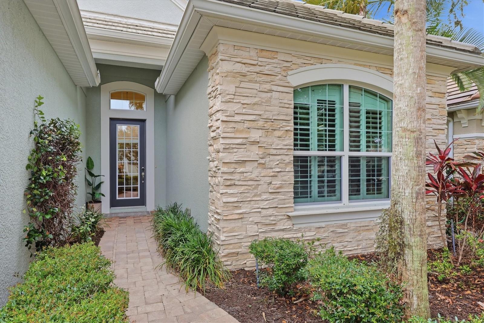 12154 Thornhill Court, FL