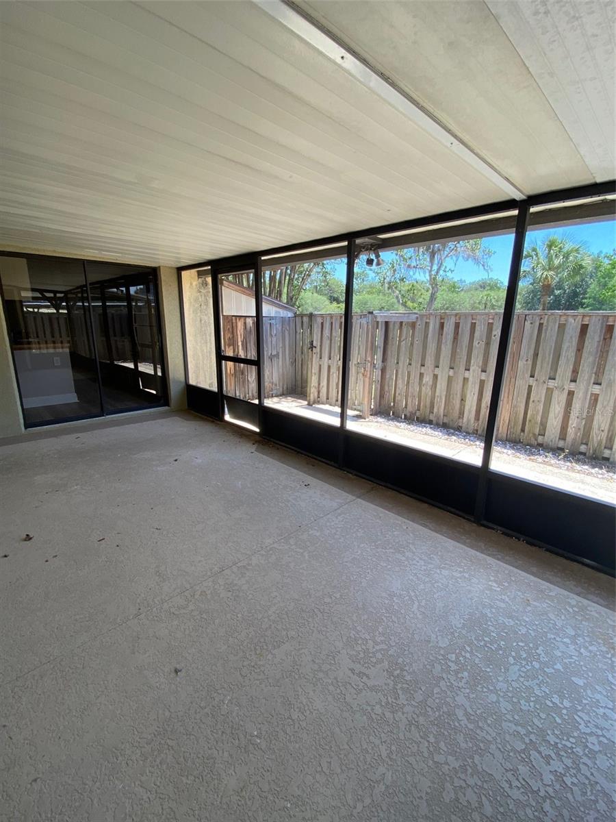 1004 Royal Oak Boulevard, FL