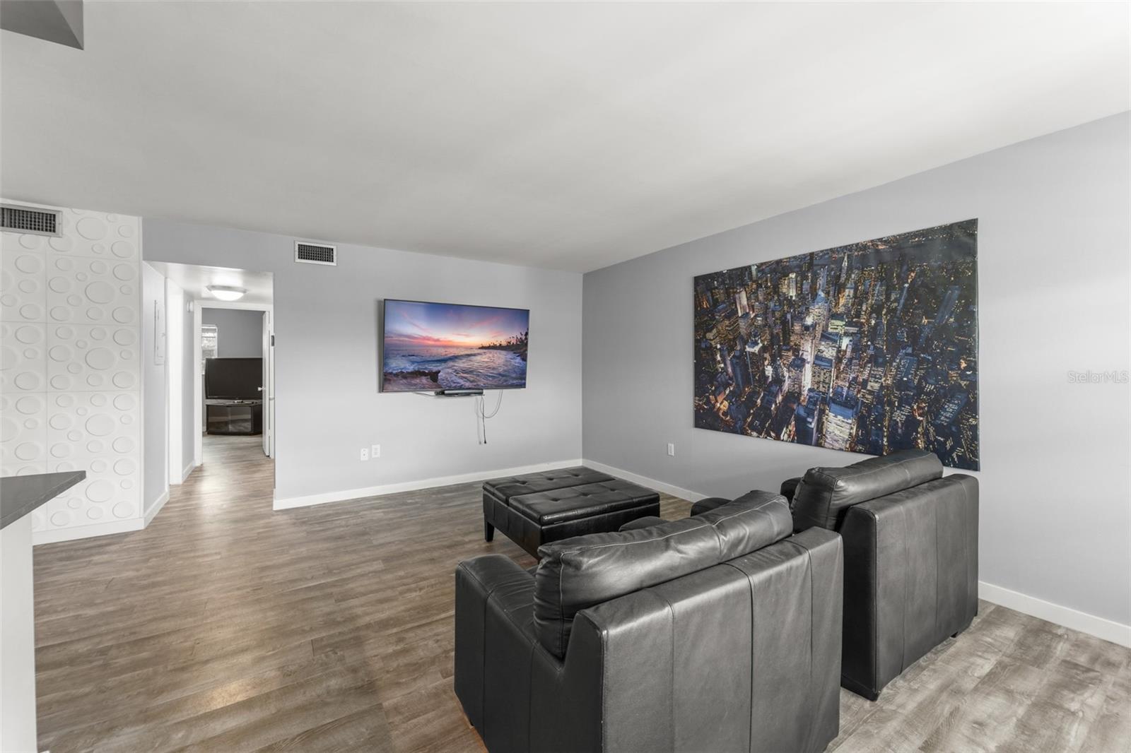 2500 Lee Road, FL