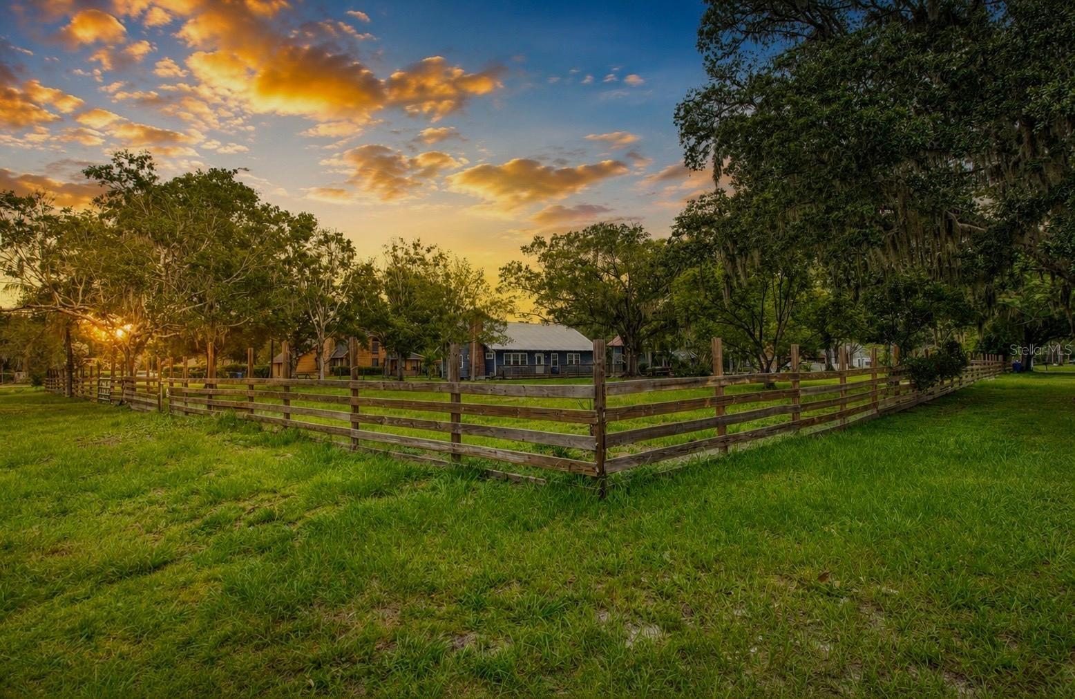 17321 Simmons Road, FL