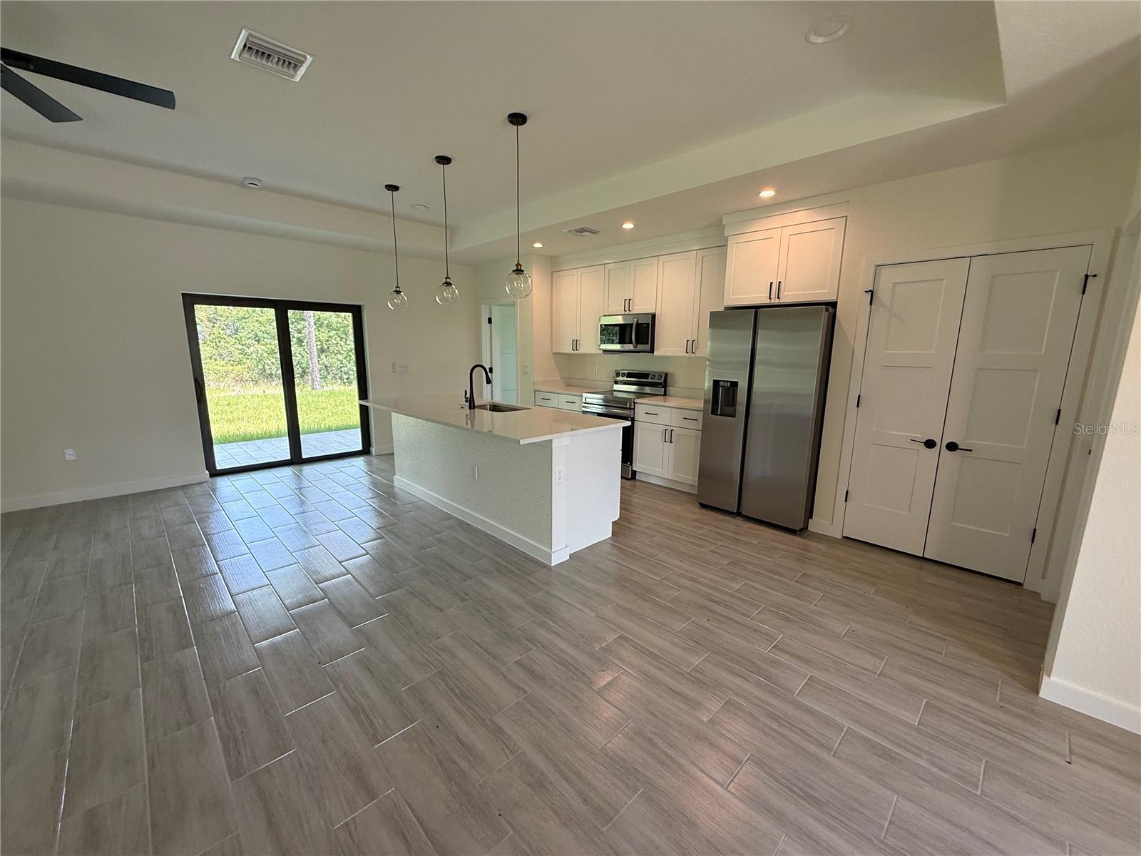 1250 Overhead Street, FL