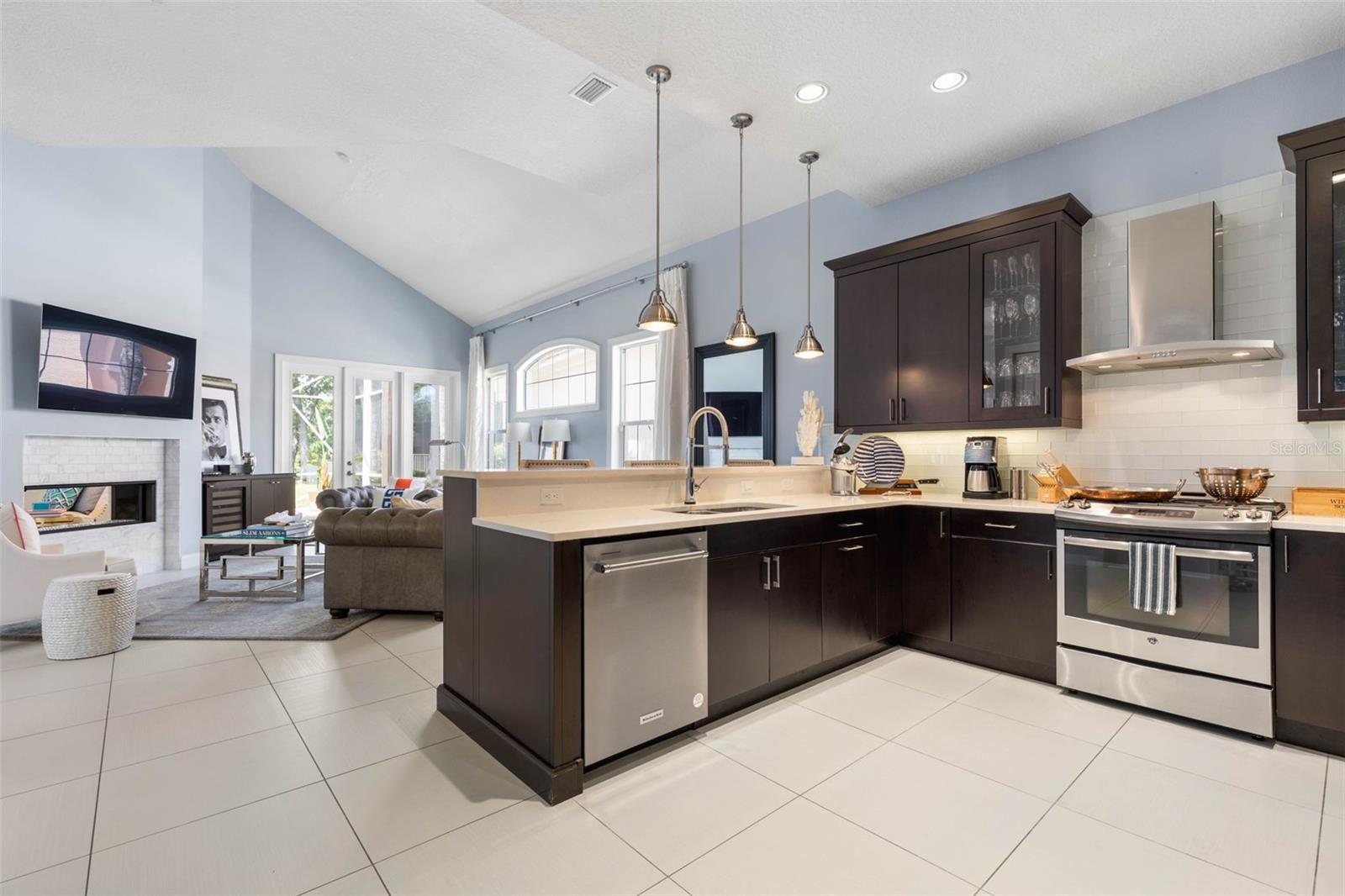 16 Marbella Court, FL