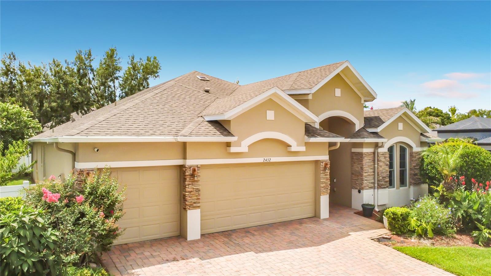 2432 Emerald Rose Way, FL