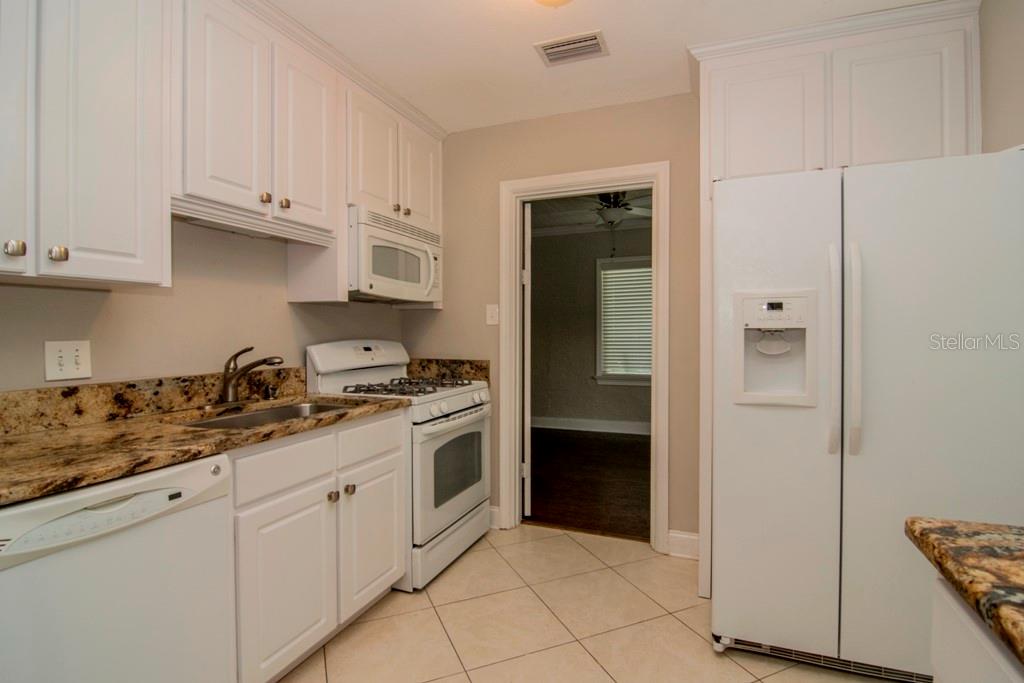 411 Albany Avenue, FL