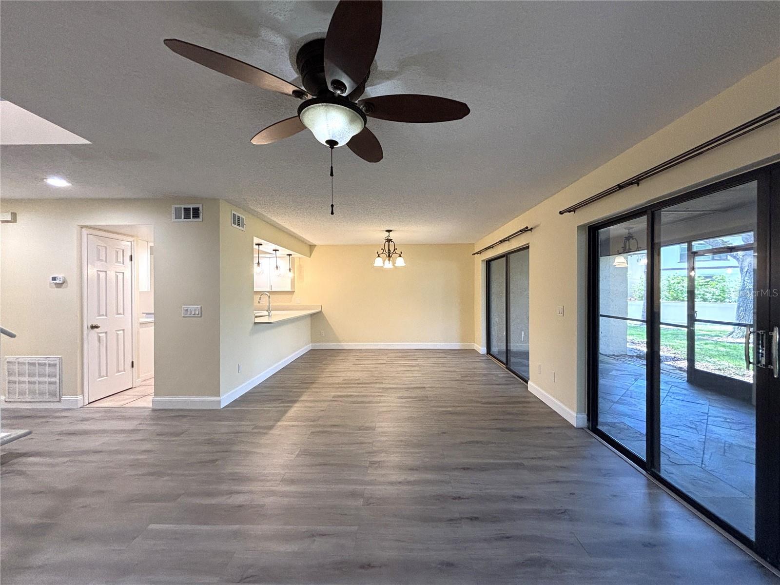 8048 Sandpoint Boulevard, FL
