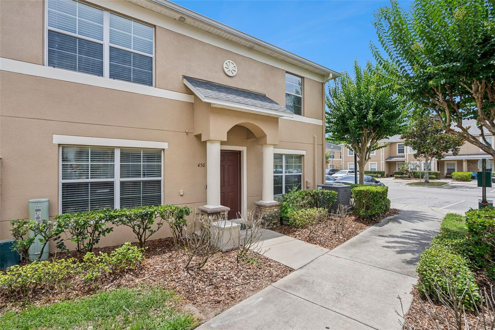 450 Carina Circle, FL