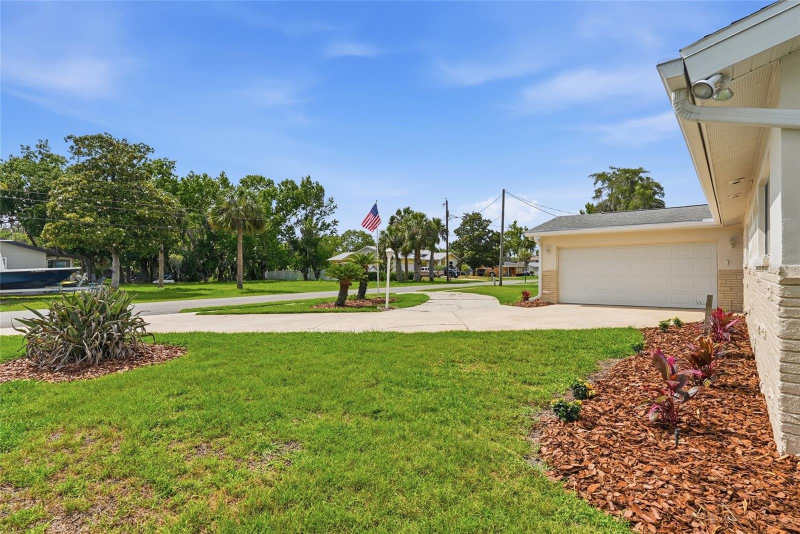 1401 Paradise Avenue, FL