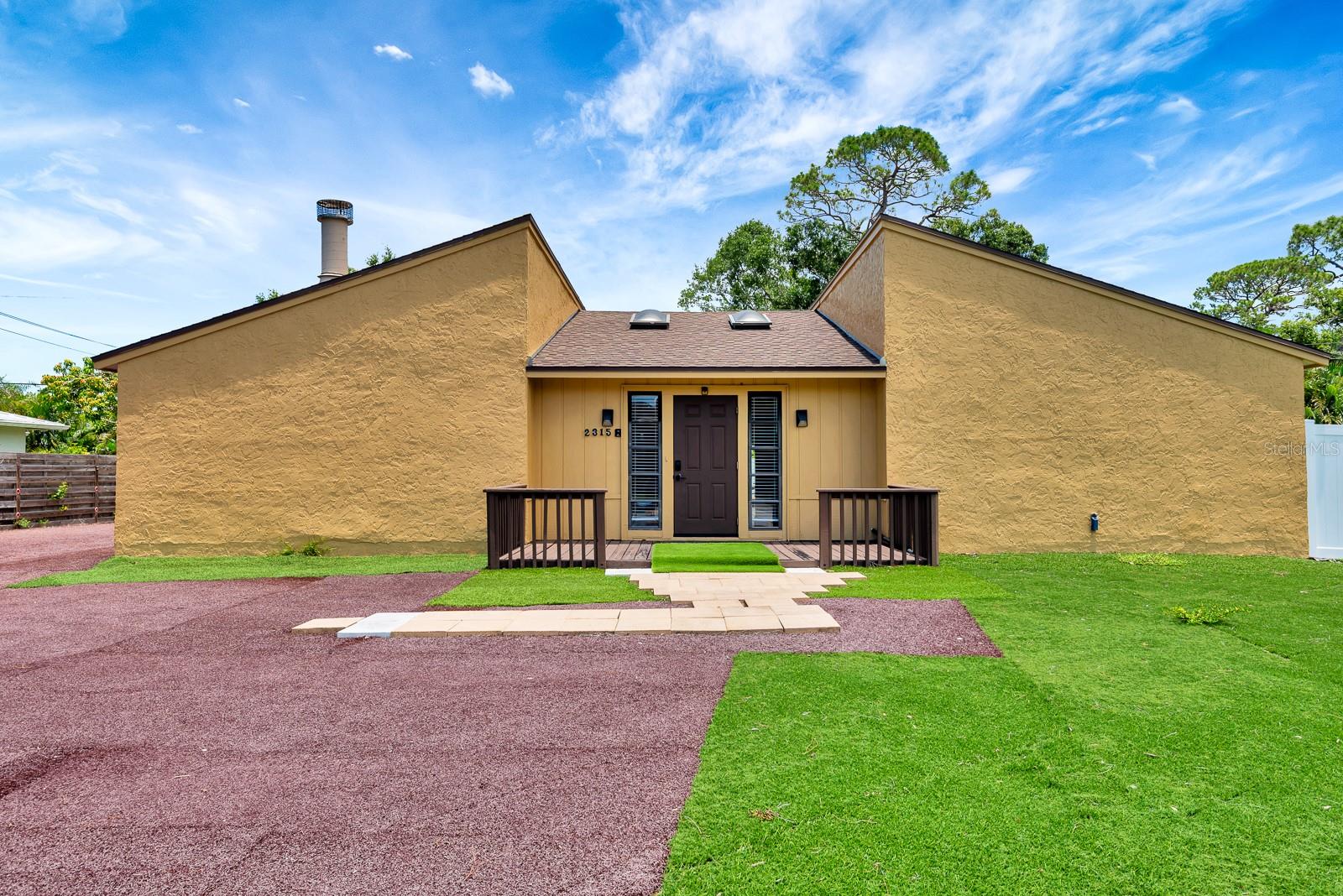 2315 Riverwood Pines Drive, FL