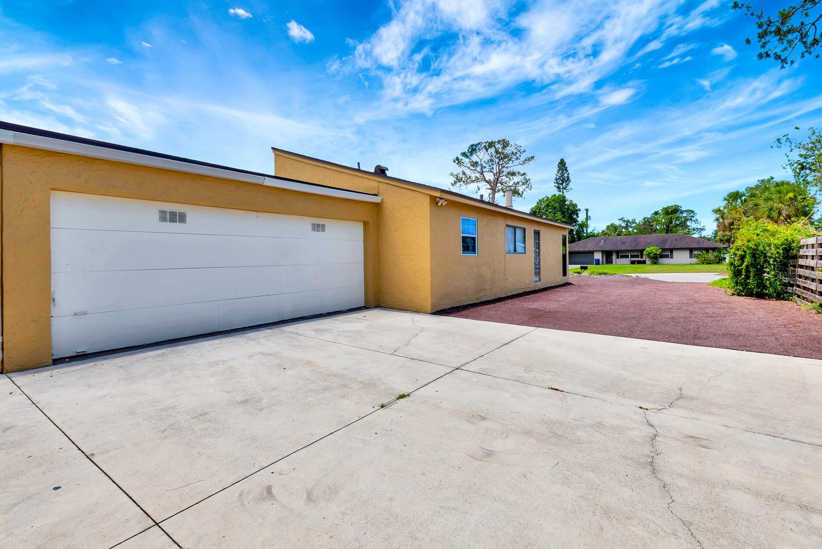 2315 Riverwood Pines Drive, FL
