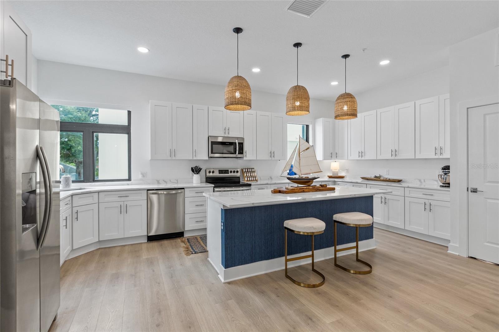 266 Park Lake Street, FL