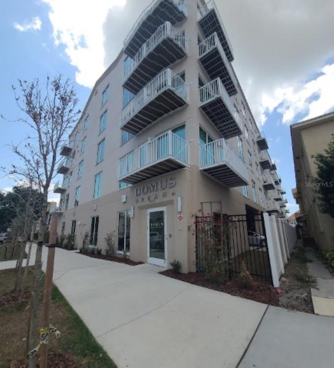 644 3rd Avenue, FL