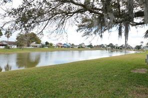 72 Lakepointe Circle, FL