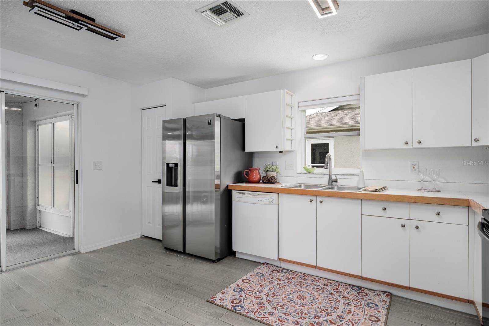 1608 Fairway Oaks Drive, FL