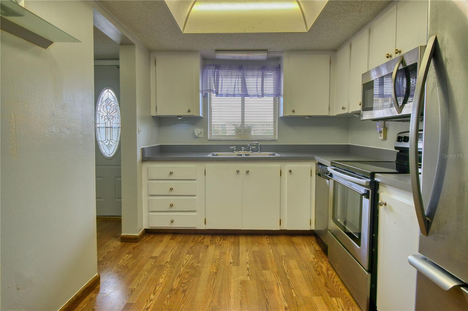 3658 Lake Bayshore Drive, FL