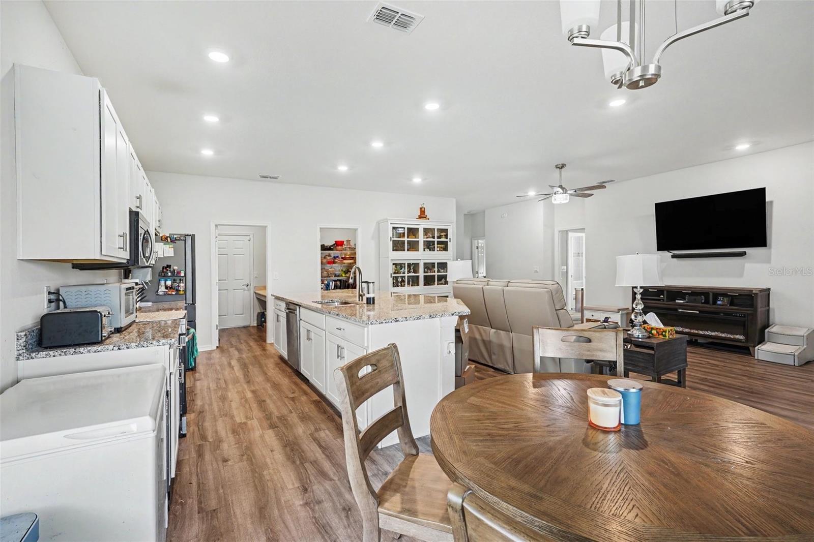 6103 Hammock Island Way, FL