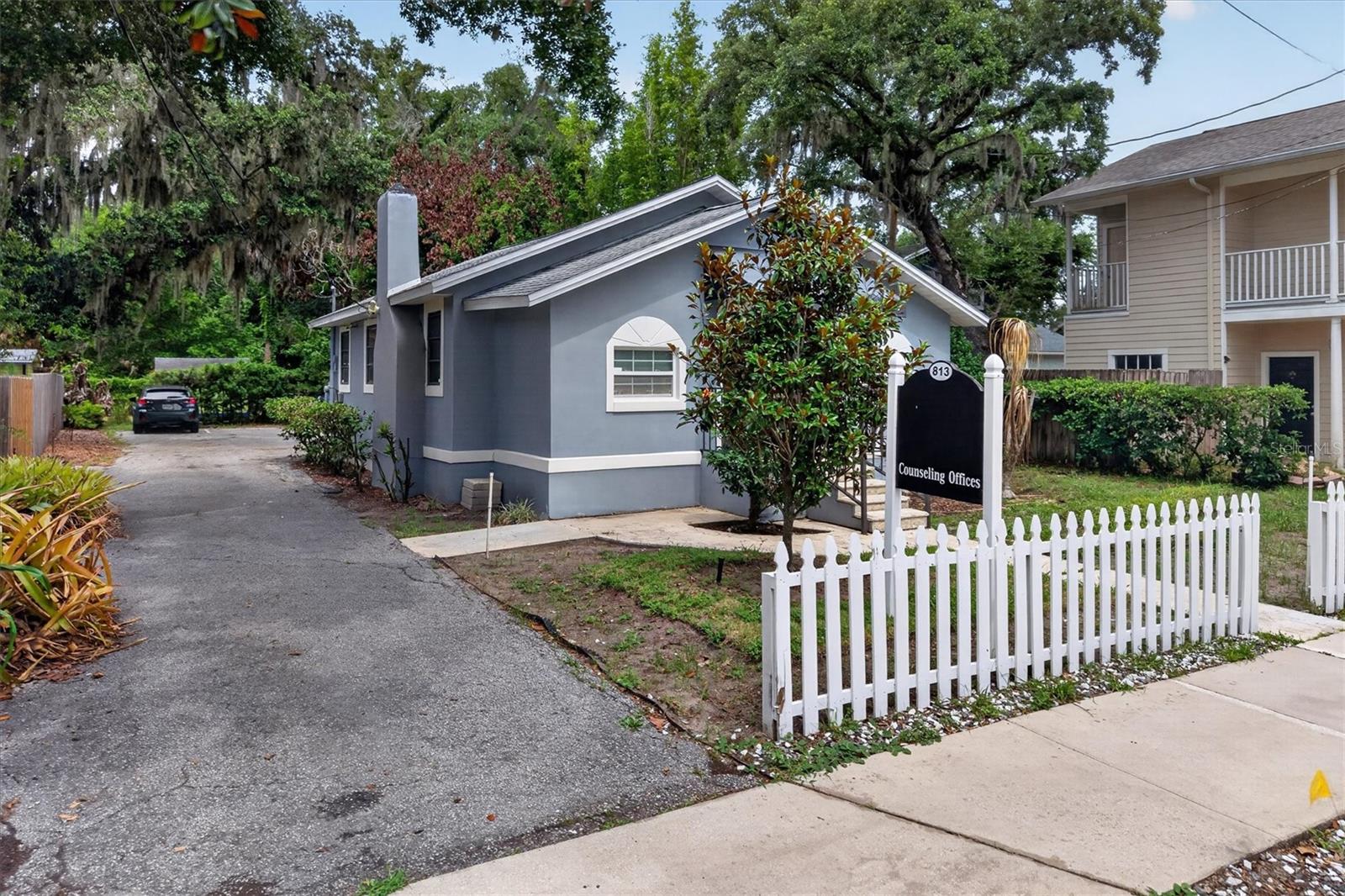 813 Fern Creek Avenue, FL