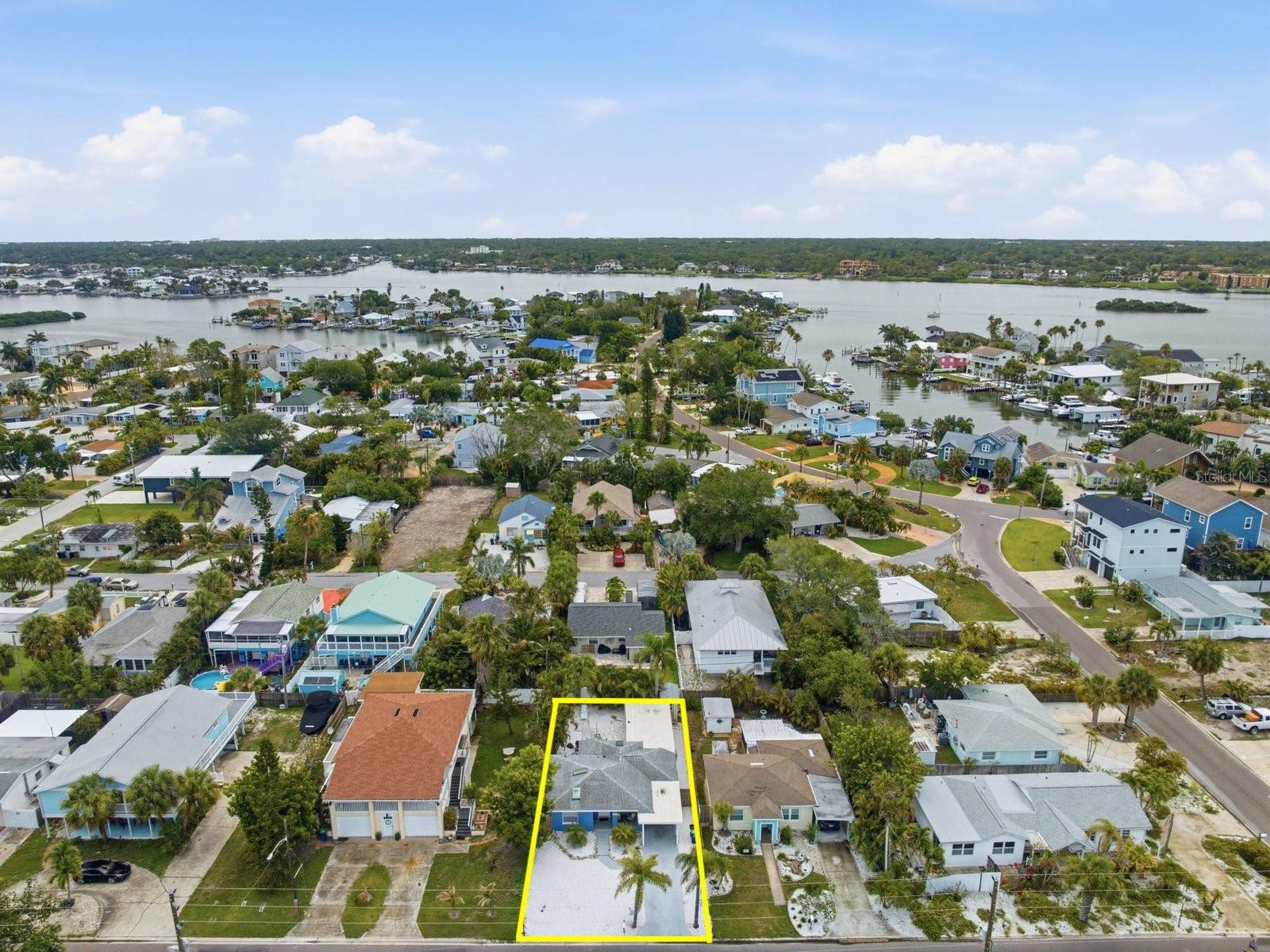 1207 1st Street, FL