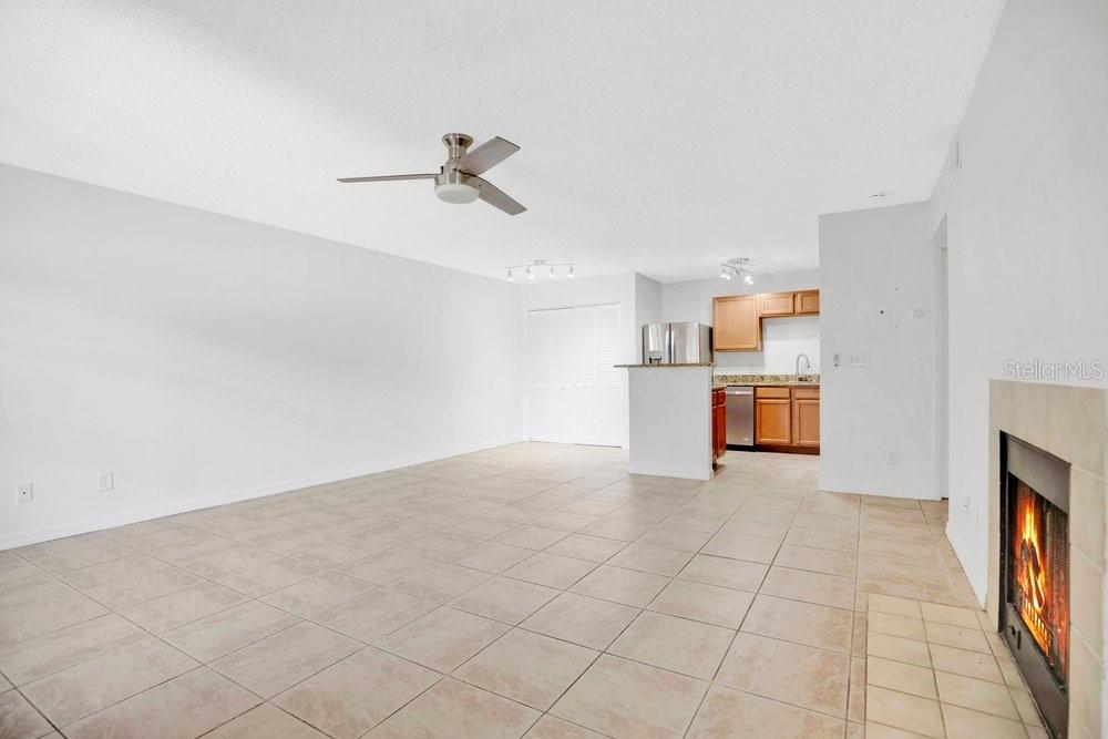 360 Lake Ontario Court, FL