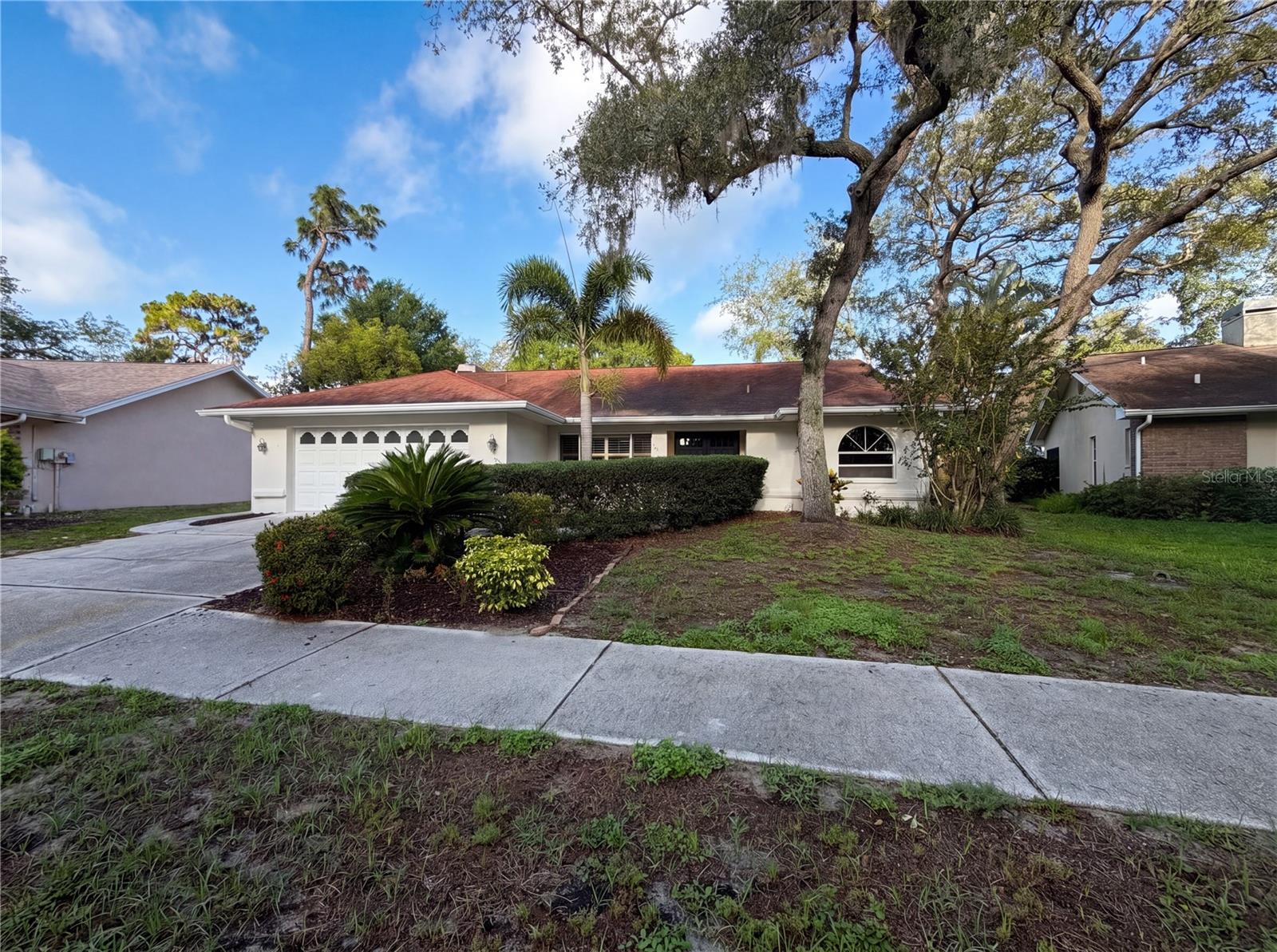 1015 Knollwood Court, FL
