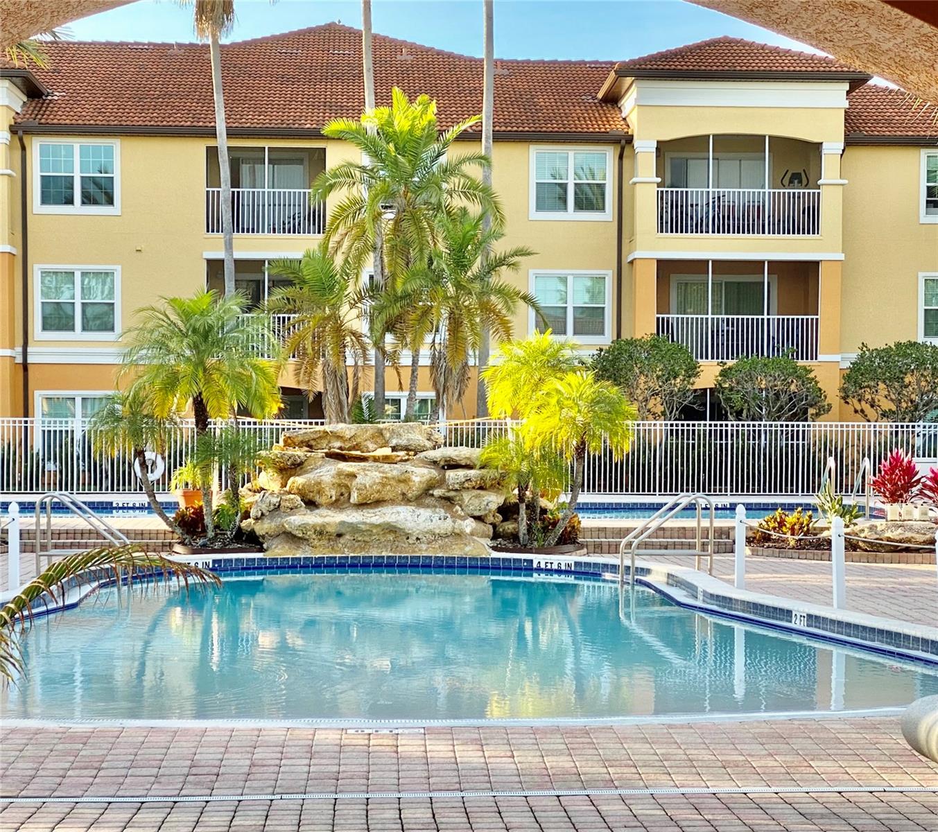 5463 Vineland Road, FL