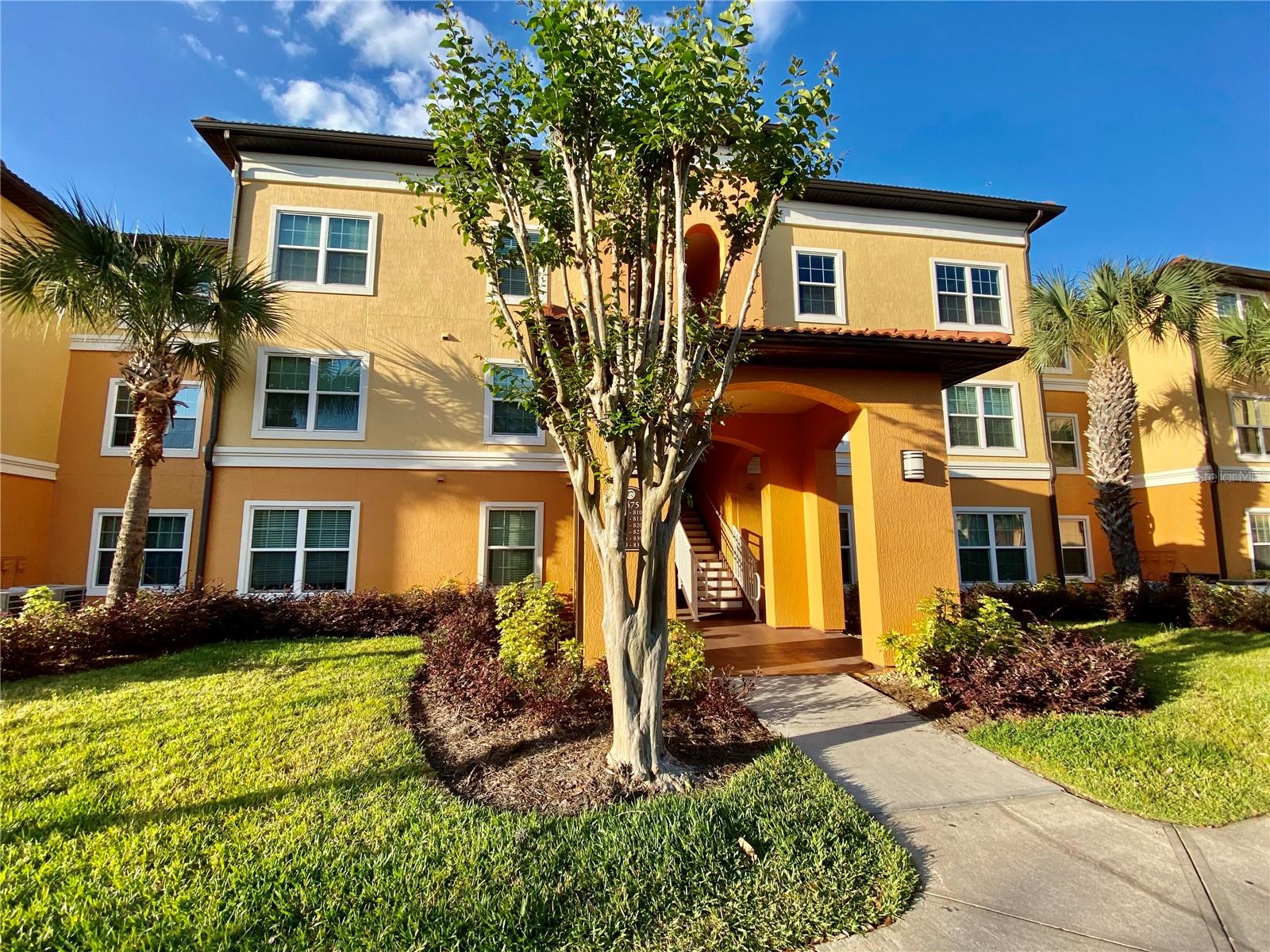 5463 Vineland Road, FL