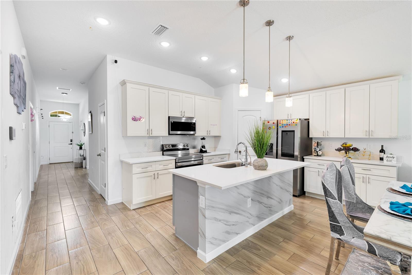 723 Robin Court, FL