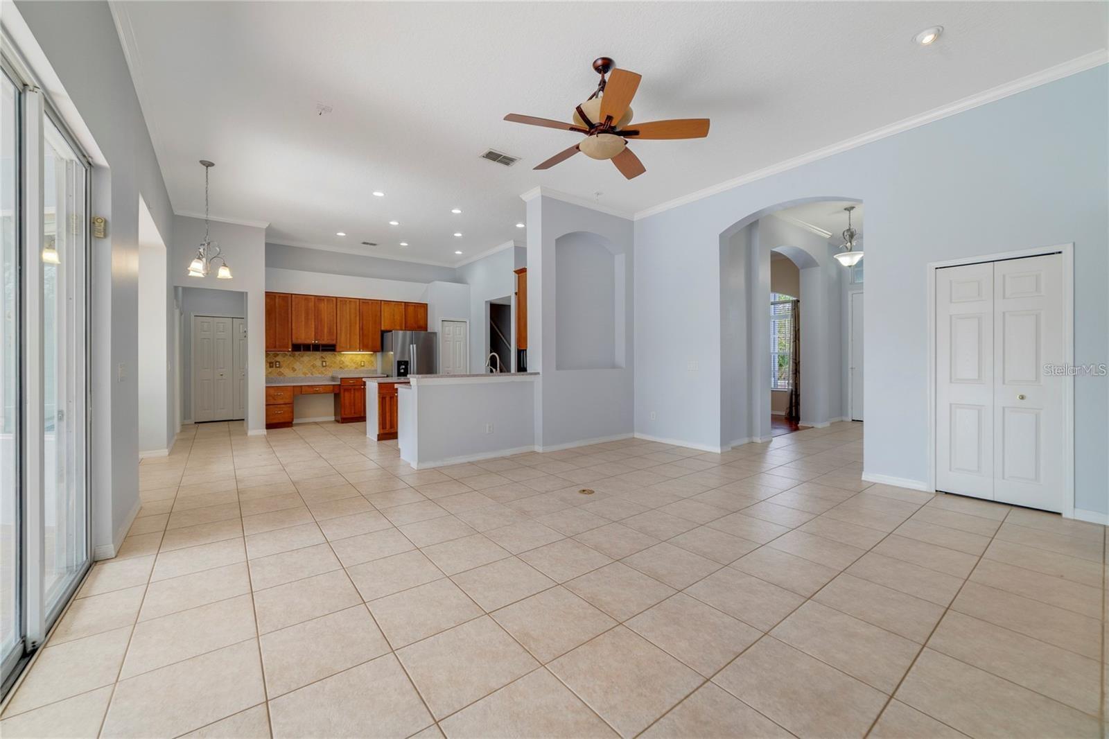 1434 Anna Catherine Drive, FL