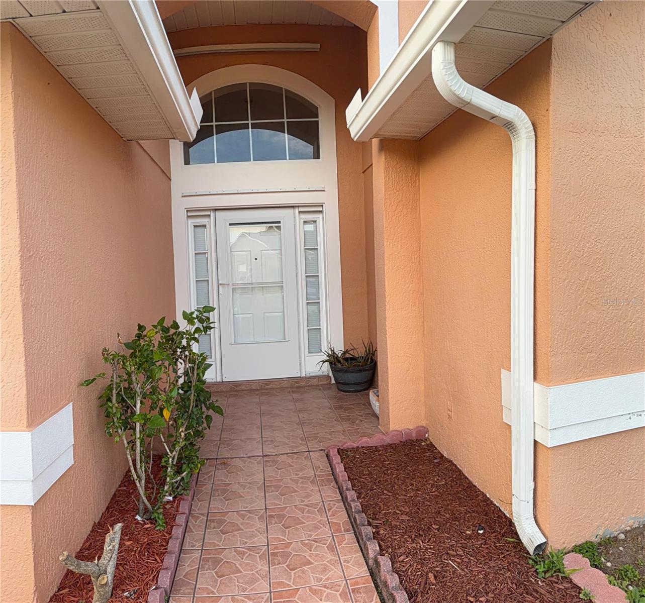 2527 Hikers Court, FL