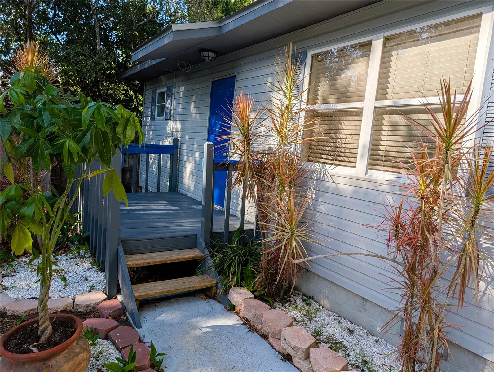 4031 Iola Drive, FL