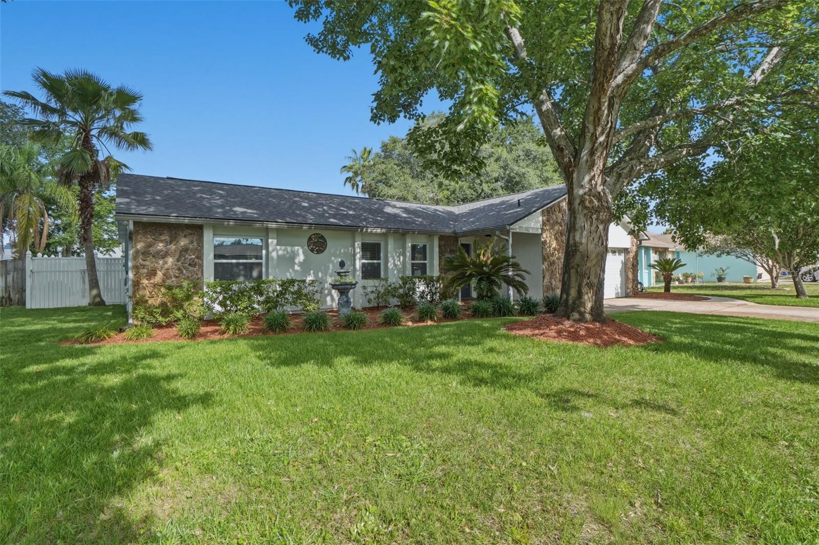 1511 Gladiolas Drive, FL