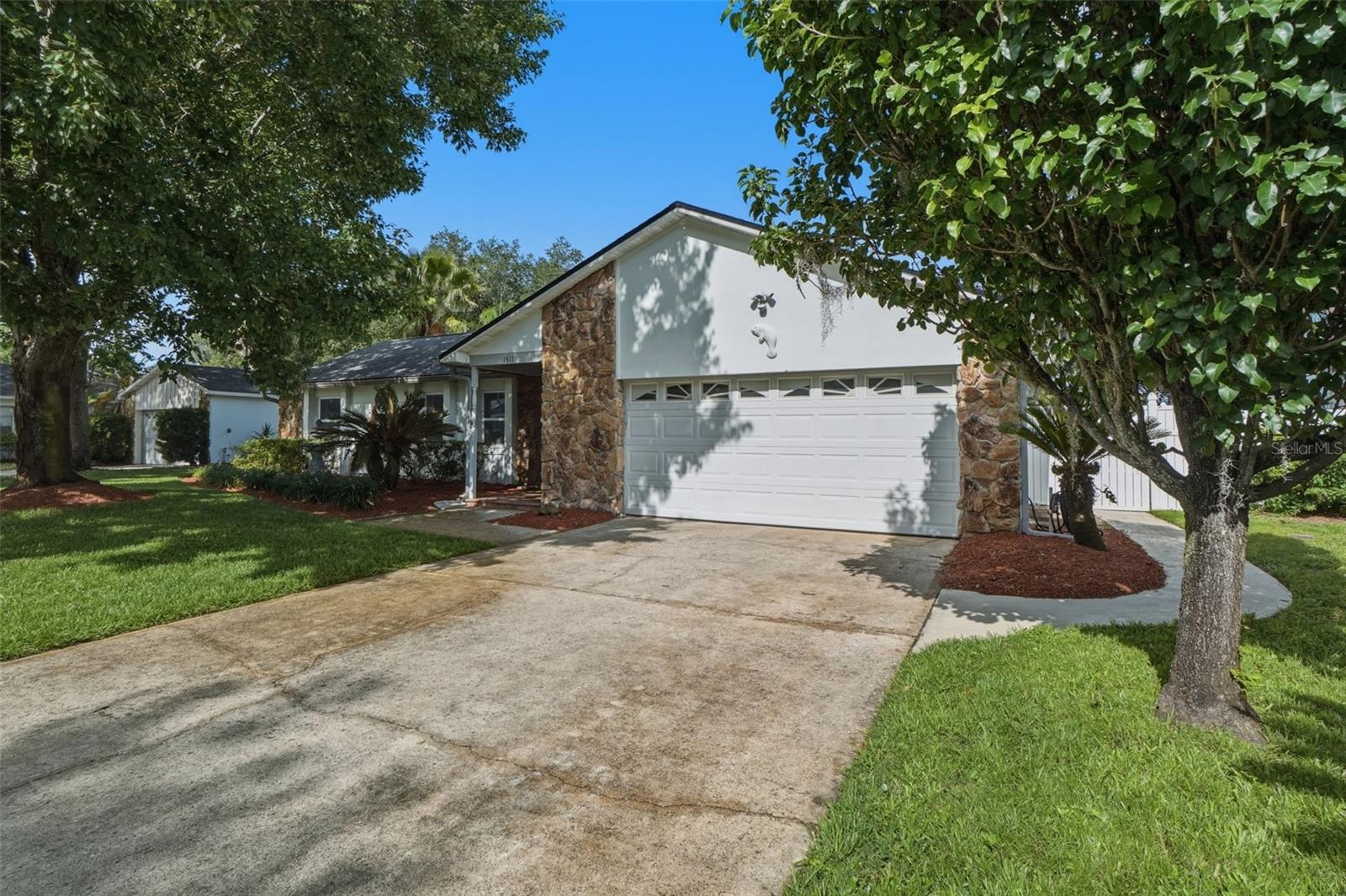 1511 Gladiolas Drive, FL