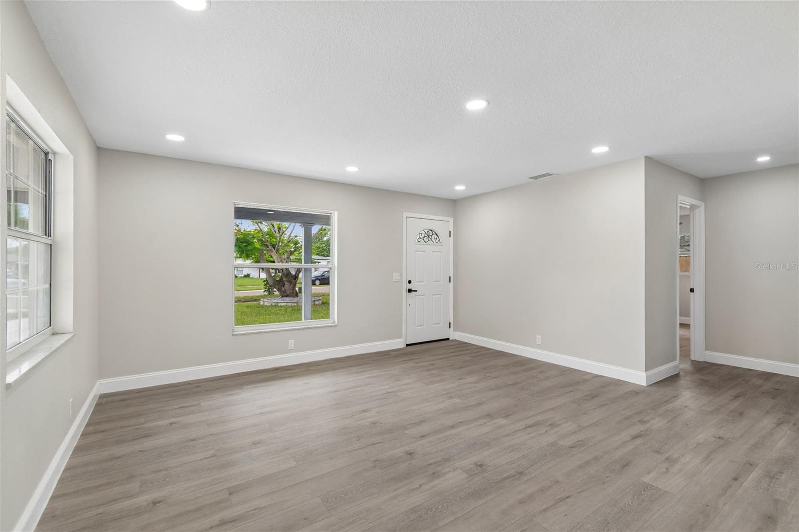 6532 West Shore Circle, FL
