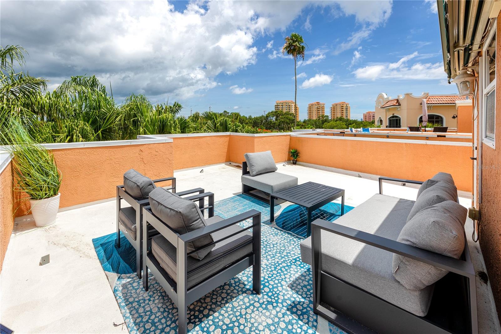 920 North Shore Drive, FL