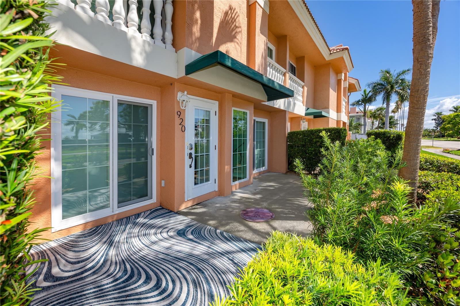 920 North Shore Drive, FL